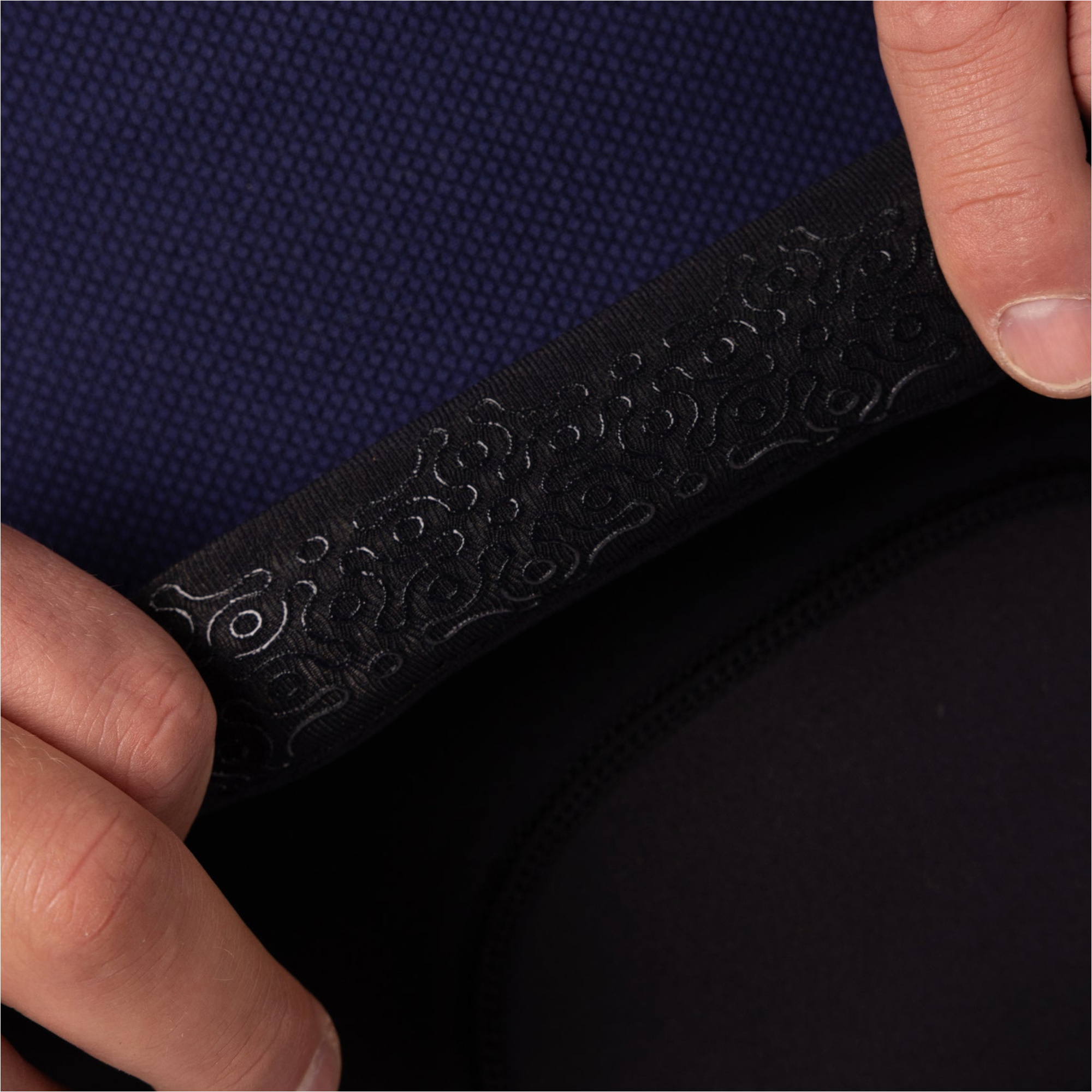 2026 Gul Junior Code Zero 1mm Naeco Fl Thermotop AC0115 - Black / Blue